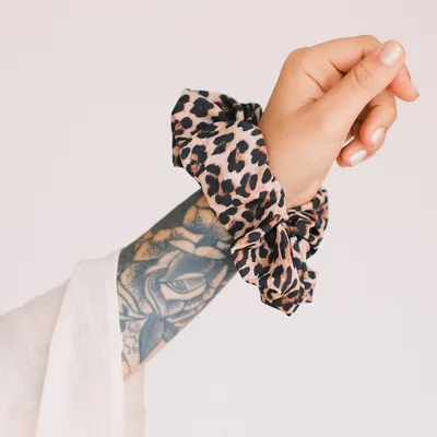 Scrunchie - Leo Braun